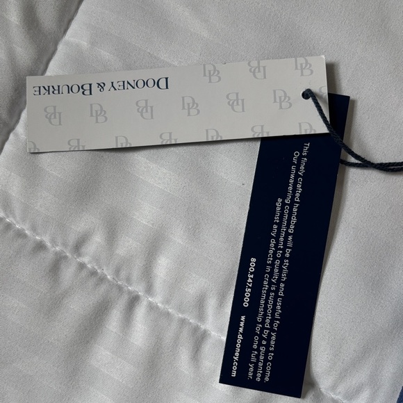 Dooney & Bourke Navy and White Chevron Crossbody Bag - Picture 3 of 10